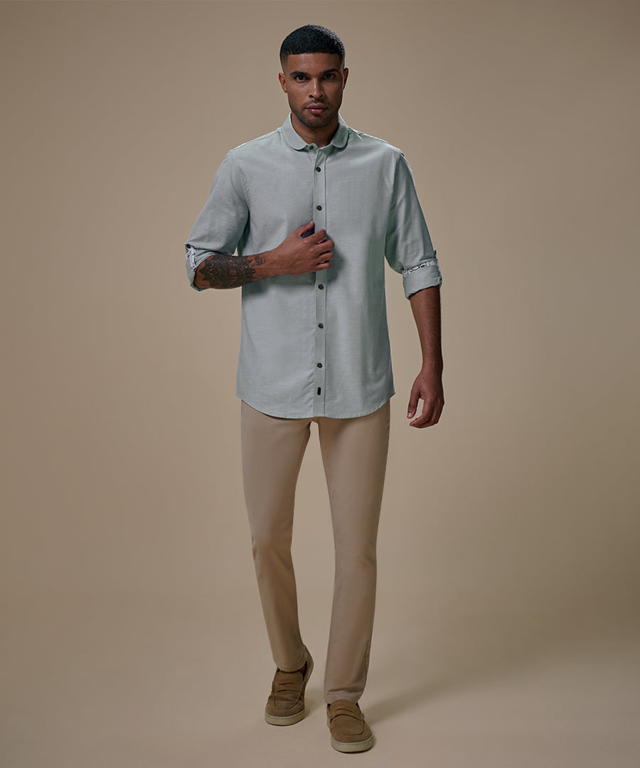 Camisa Roll Up Cuello Redondeado Slim Fit