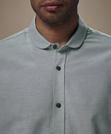 Camisa Roll Up Cuello Redondeado Slim Fit