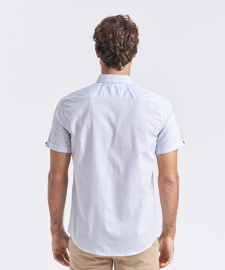 CAMISA MANGA CORTA BUTTON DOWN OCULTO CLASSIC FIT CELESTE C/RAYAS PV24
