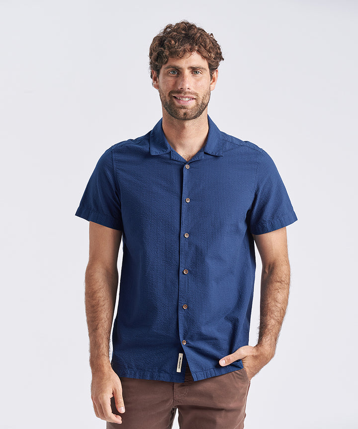 CAMISA MANGA CORTA CUELLO RESORT SEER SUCKER CLASSIC FIT AZUL PV24