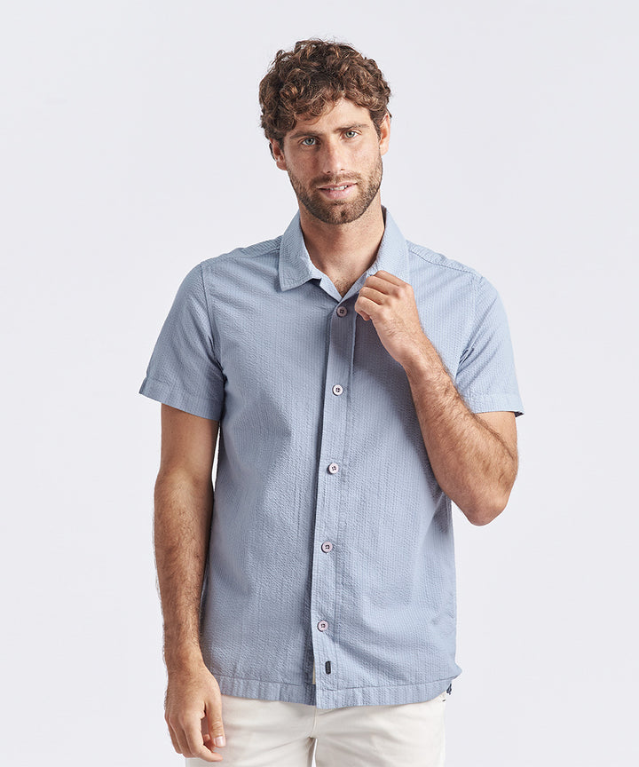 CAMISA MANGA CORTA BOLSILLOS SEER SUCKER SLIM FIT ACERO PV24