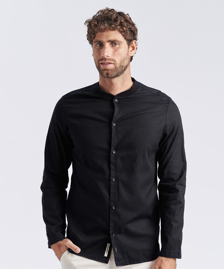 CAMISA MANGA LARGA CUELLO RIB CLASSIC FIT NEGRO PV24