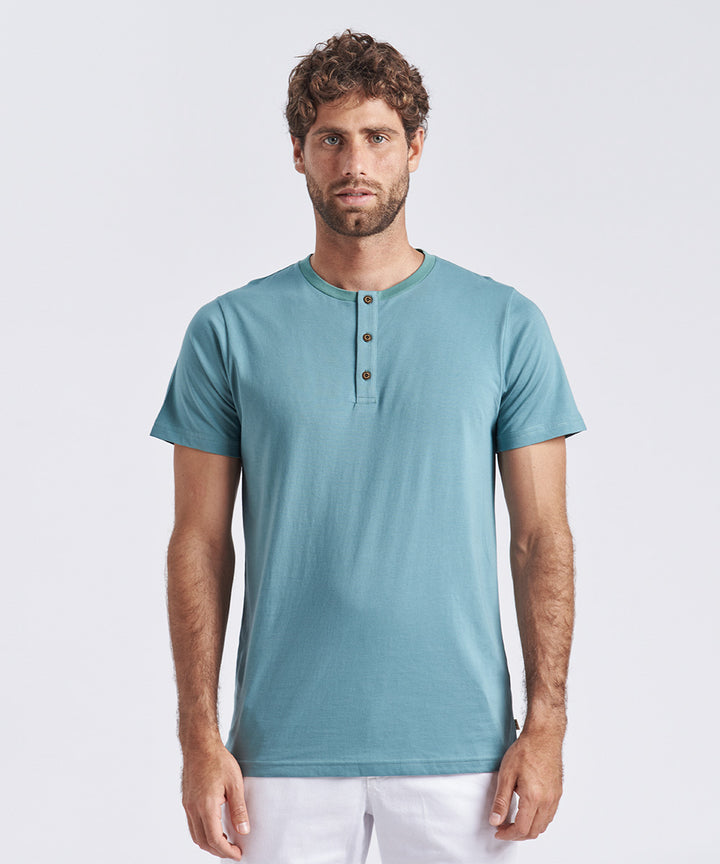 POLO MANGA CORTA JERSEY HENLEY VERDE ESMERALDA PV24