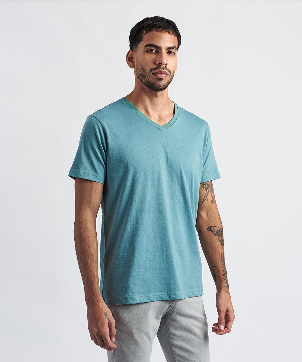 POLO BASICO MANGA CORTA CUELLO V PV24 VERDE ESMERALDA - MBO