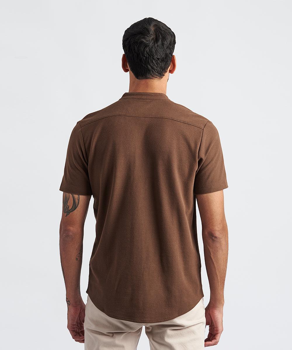 POLO MANGA CORTA CAMISERO CON CORTE DE RAYAS PV24 MARRON - MBO