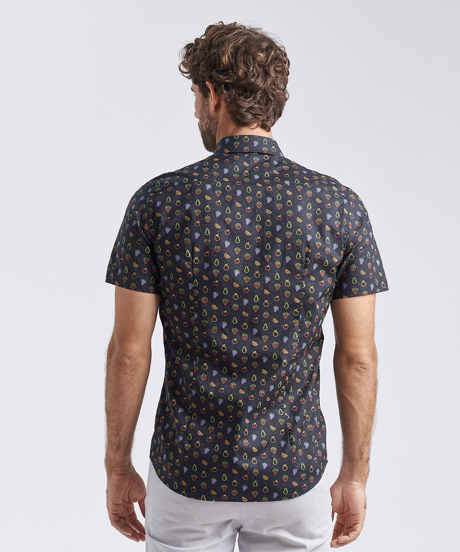 CAMISA MANGA CORTA "FRUTAS" SLIM FIT NEGRO PV24